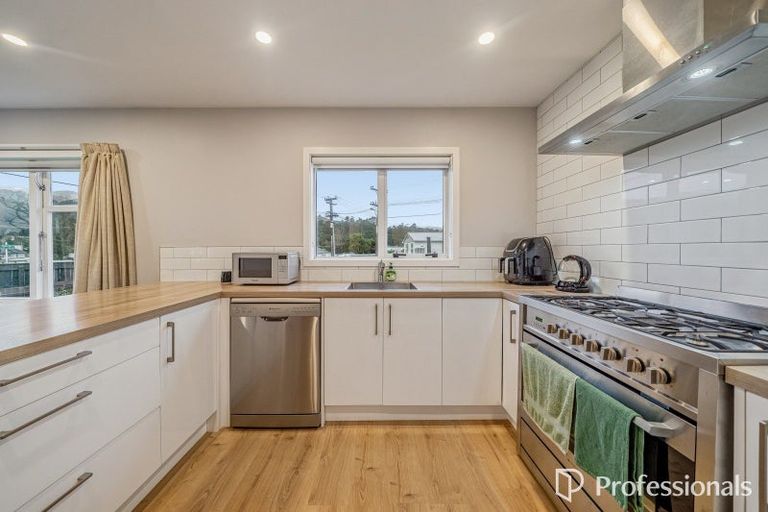 Photo of property in 2 Short Street, Wainuiomata, Lower Hutt, 5014