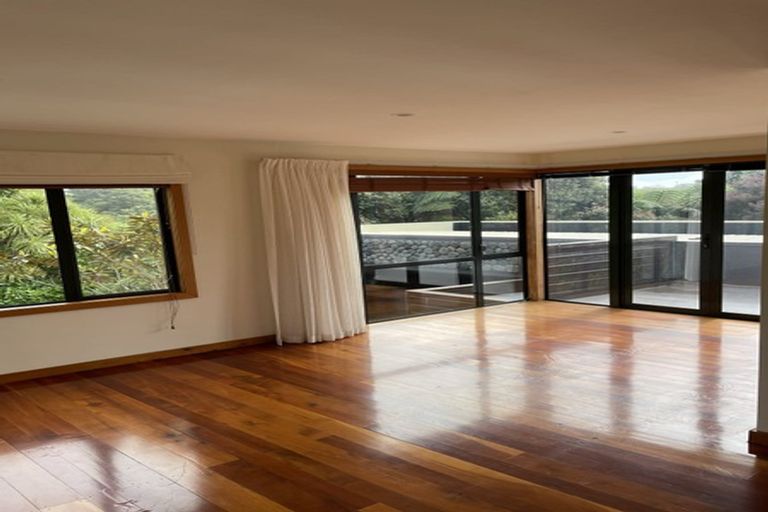 Photo of property in 2 Victoria Road, Omata, New Plymouth, 4374