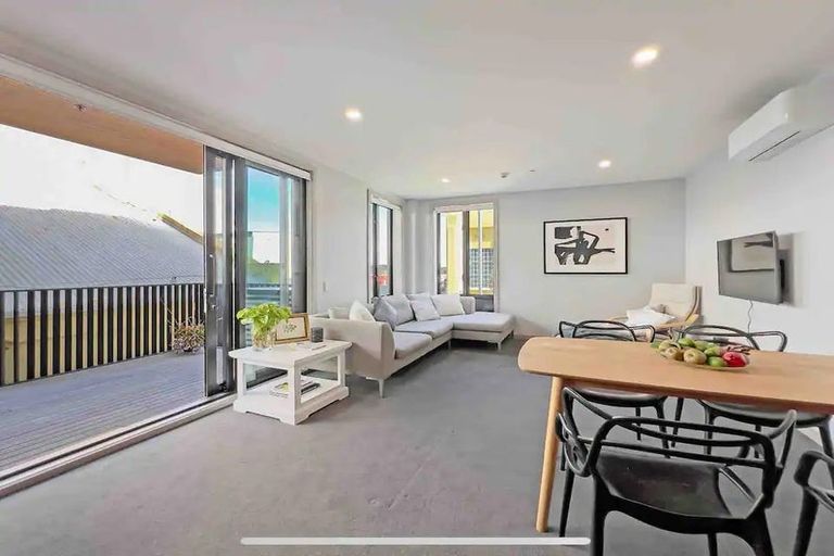 Photo of property in 205/2 Launch Road, Hobsonville, Auckland, 0616