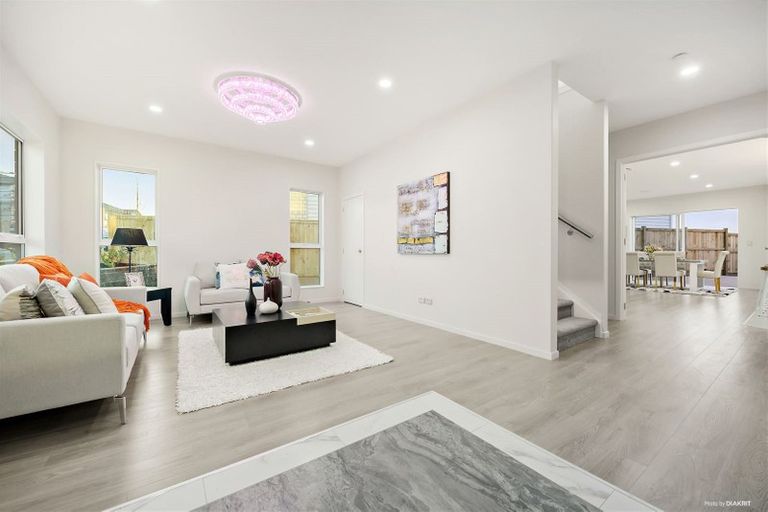 Photo of property in 96 Tir Conaill Avenue, Flat Bush, Auckland, 2019