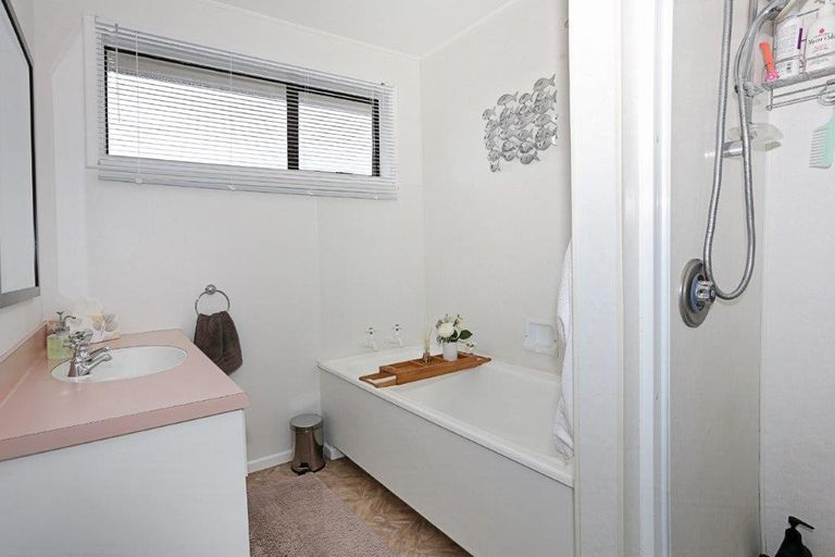 Photo of property in 28 Helmsdale Street, Waverley, Invercargill, 9810