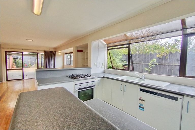 Photo of property in 1/11 Taharoto Road, Takapuna, Auckland, 0622
