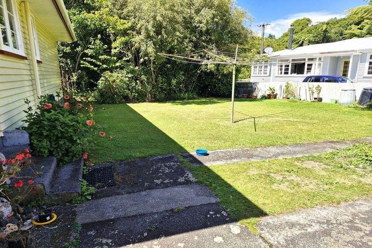 Photo of property in 82 Marlborough Street, Greymouth, 7805