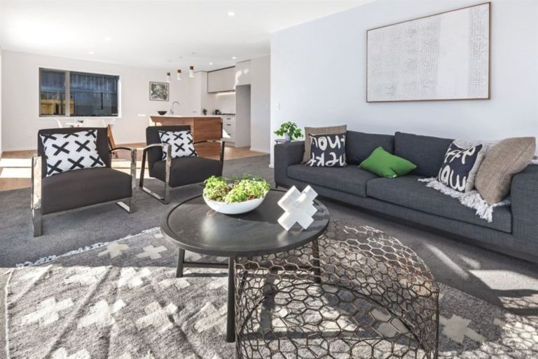 Photo of property in 154 Navigation Drive, Whitby, Porirua, 5024