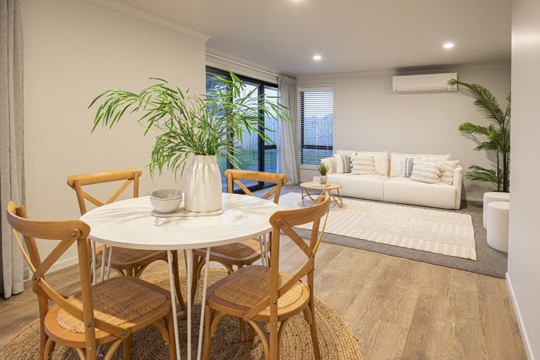 Photo of property in 71 Kaurinui Crescent, One Tree Point, 0118