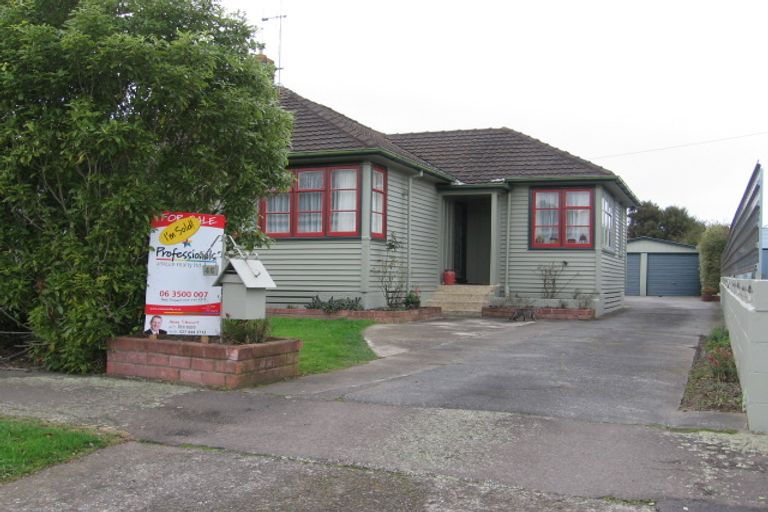 Photo of property in 46 Andrew Avenue, Roslyn, Palmerston North, 4414