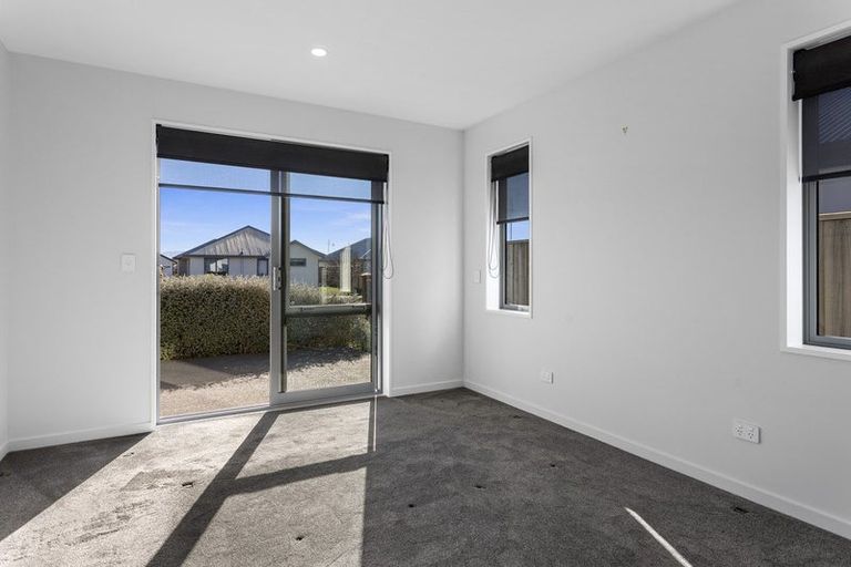 Photo of property in 26 Whakatipu Street, Pegasus, 7612