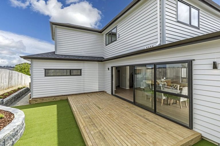 Photo of property in 15 Bela Vista Boulevard, Swanson, Auckland, 0614