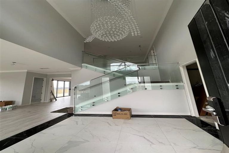 Photo of property in 16 Lumber Rise, Swanson, Auckland, 0614