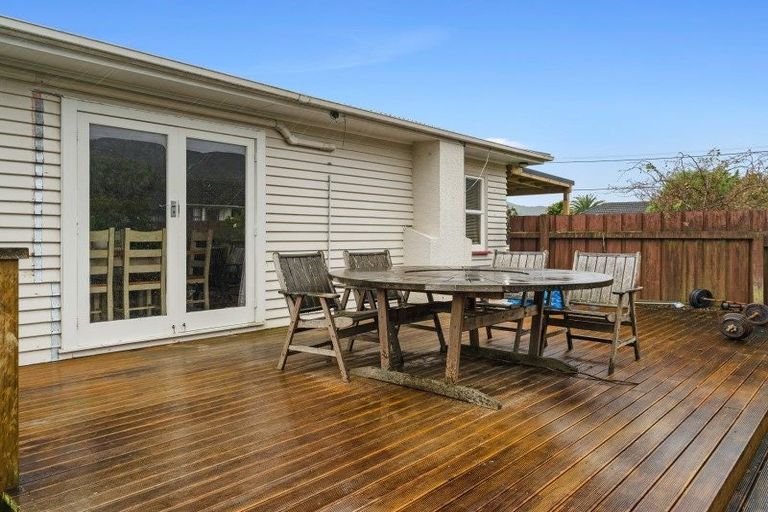 Photo of property in 1 Edmonds Street, Wainuiomata, Lower Hutt, 5014