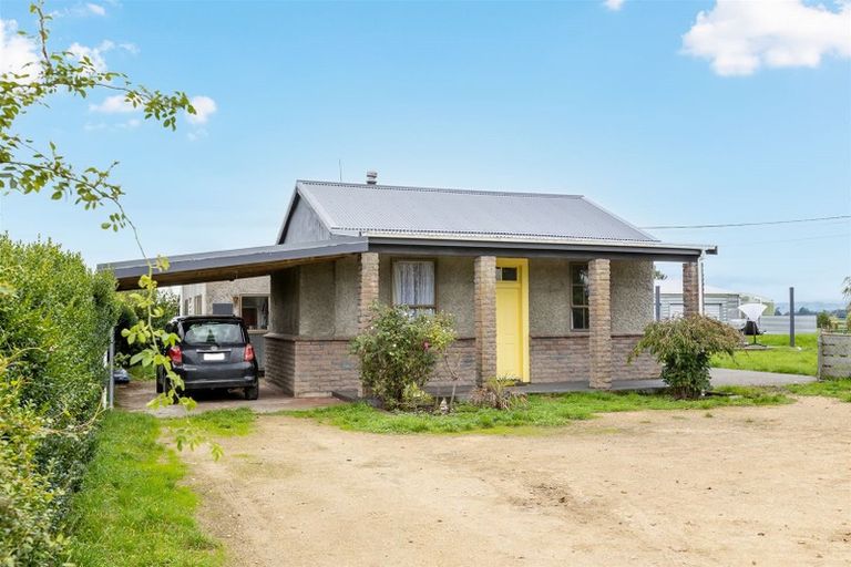 Photo of property in 77 Somerset Road, Clareville, Carterton, 5792