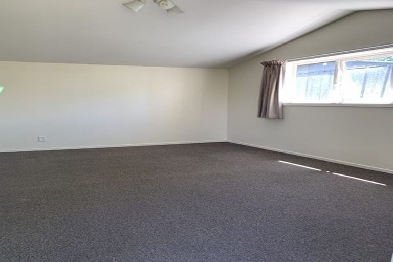 Photo of property in 10 Beatrice Place, Avonhead, Christchurch, 8042