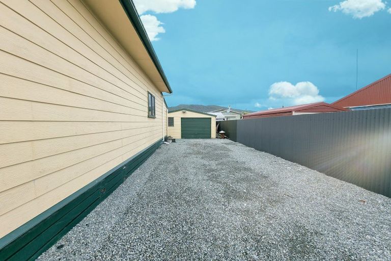 Photo of property in 43 Blake Street, Blaketown, Greymouth, 7805