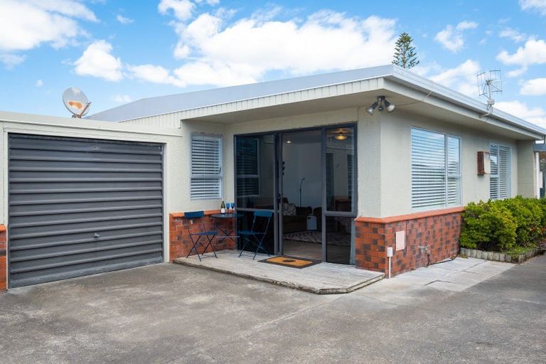 Photo of property in 2/40 The Esplanade, Westshore, Napier, 4110