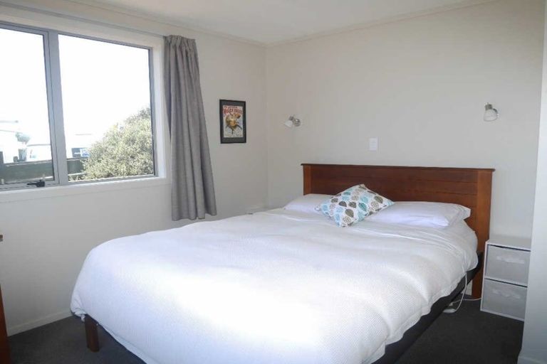 Photo of property in 48 Norfolk Crescent, Otaki Beach, Otaki, 5512