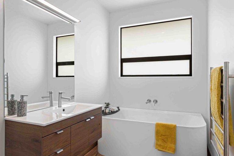 Photo of property in 10 Braeburn Crescent, Swannanoa, Kaiapoi, 7692