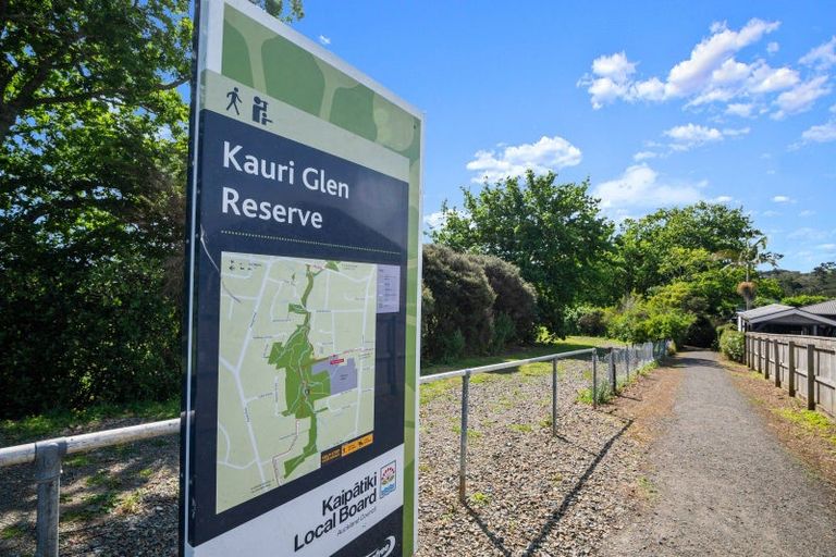 Photo of property in 2/46 Gladstone Road, Northcote, Auckland, 0627