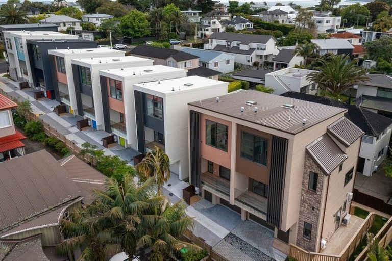 Photo of property in 3/33 Williamson Avenue, Belmont, Auckland, 0622