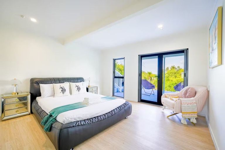 Photo of property in 2/172 Clovelly Road, Bucklands Beach, Auckland, 2012