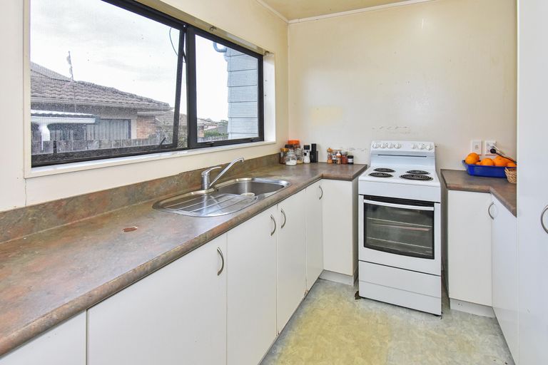 Photo of property in 14 Bohola Rise, Weymouth, Auckland, 2103