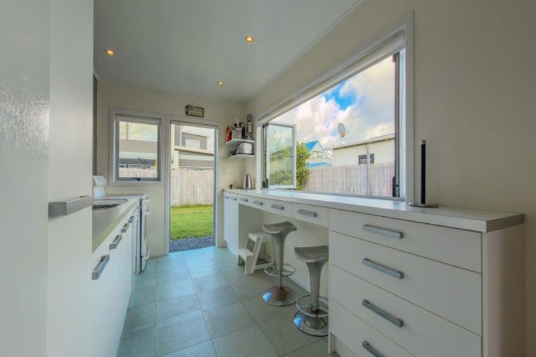 Photo of property in 223b Ocean Road, Whangamata, 3620