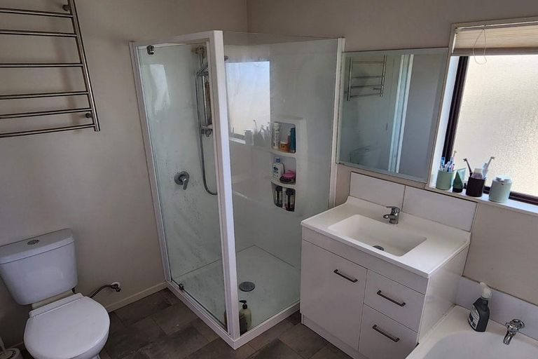 Photo of property in 1 Northwood Close, Woodridge, Wellington, 6037