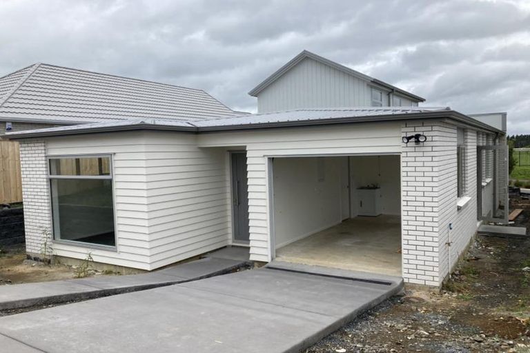 Photo of property in 47 Jonah Lomu Drive, Karaka, 2124