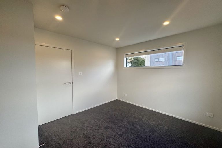 Photo of property in 12/506 Glenfield Road, Bayview, Auckland, 0629