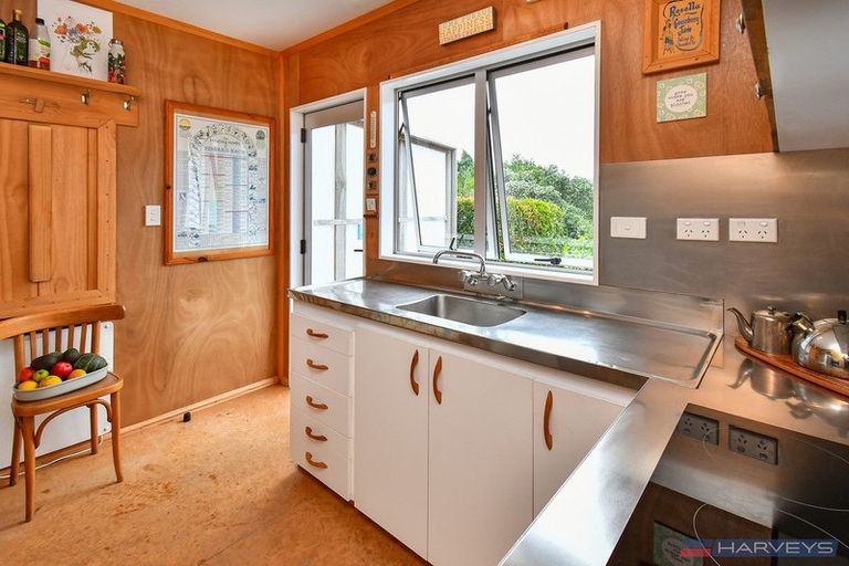 Photo of property in 46 Bays Road, Orere Point, Papakura, 2585