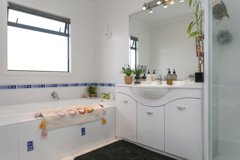 Photo of property in 37 Lochaber Drive, Nukuhau, Taupo, 3330