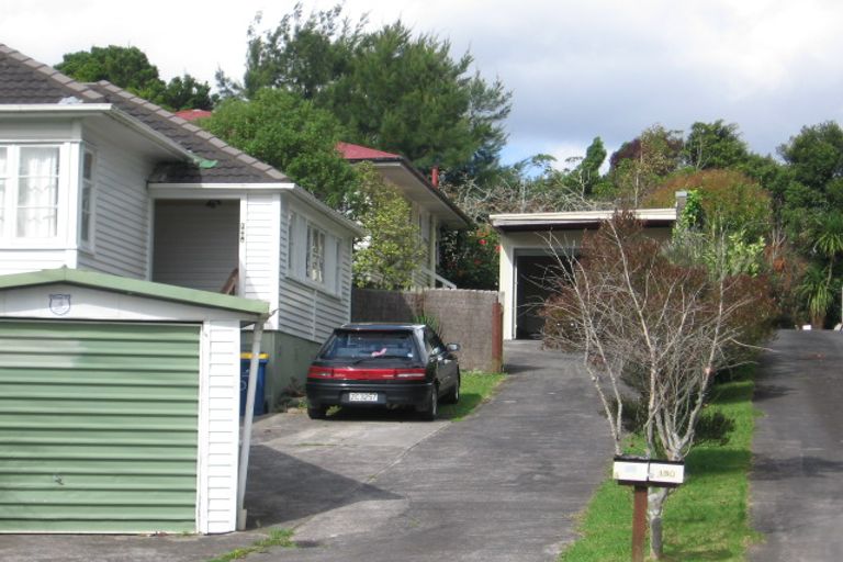 Photo of property in 2/160 Henderson Valley Road, Henderson, Auckland, 0612