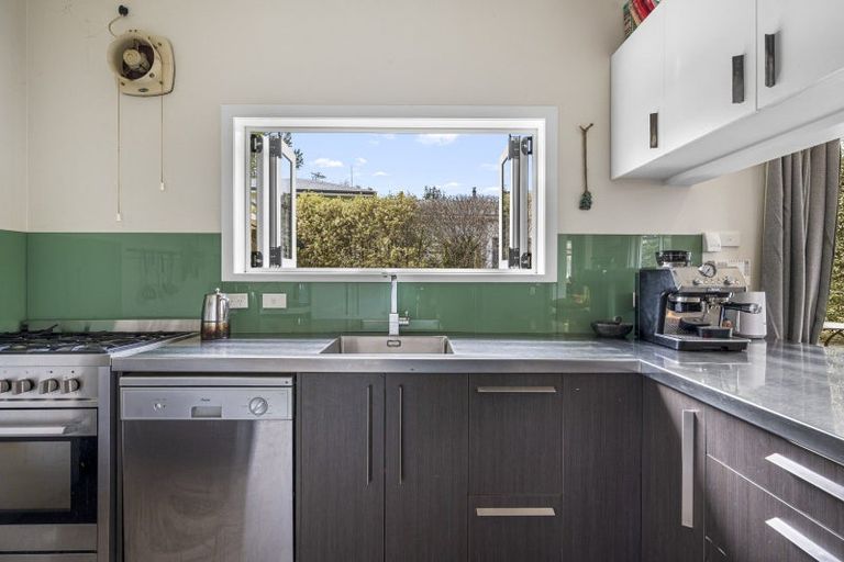 Photo of property in 1 Lovat Street, Havelock North, 4130