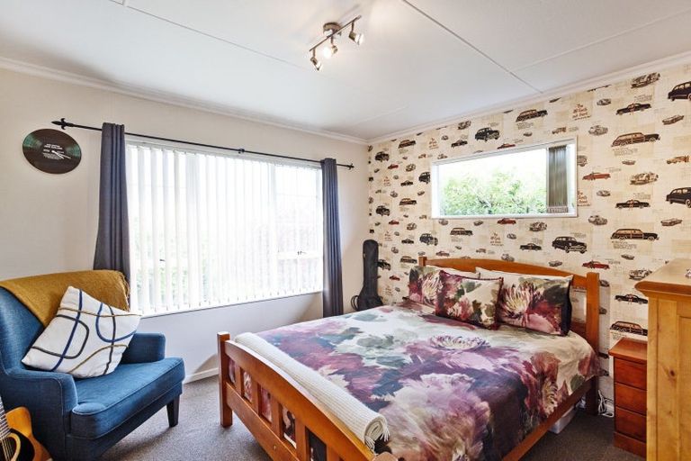 Photo of property in 19 Orkney Street, Waikiwi, Invercargill, 9810