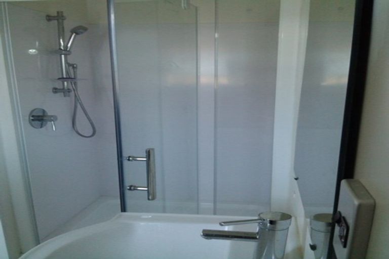 Photo of property in 8 Kentville Place, Somerville, Auckland, 2014