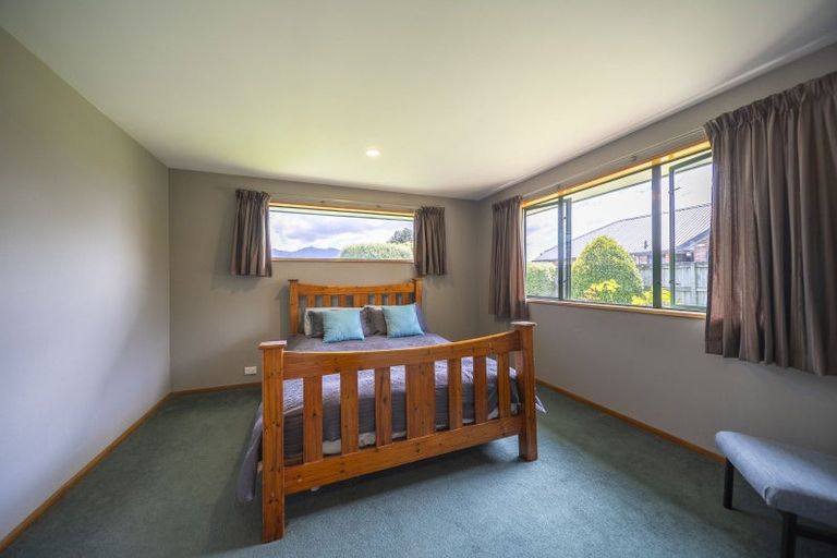 Photo of property in 11 Kepler Place, Te Anau, 9600