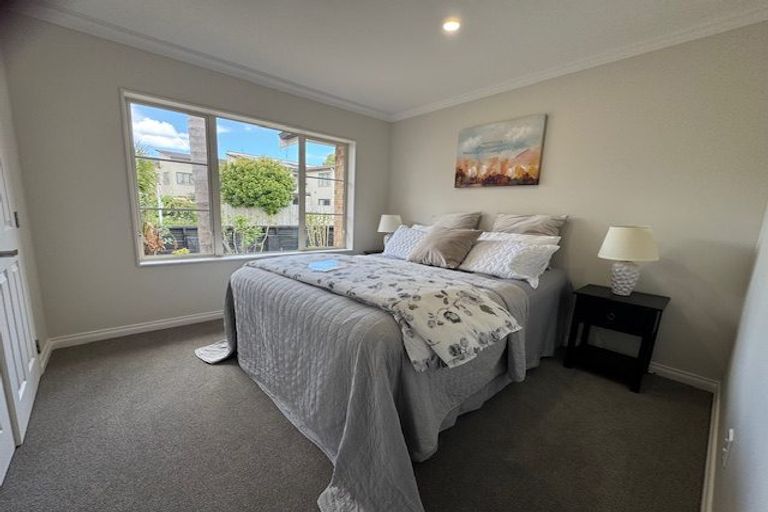 Photo of property in 34 Franshell Crescent, East Tamaki, Auckland, 2013