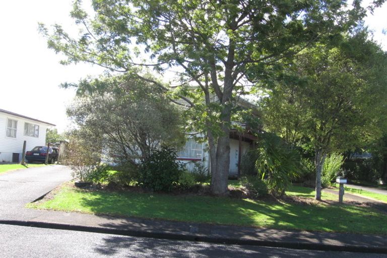 Photo of property in 94 Riverpark Crescent, Henderson, Auckland, 0610