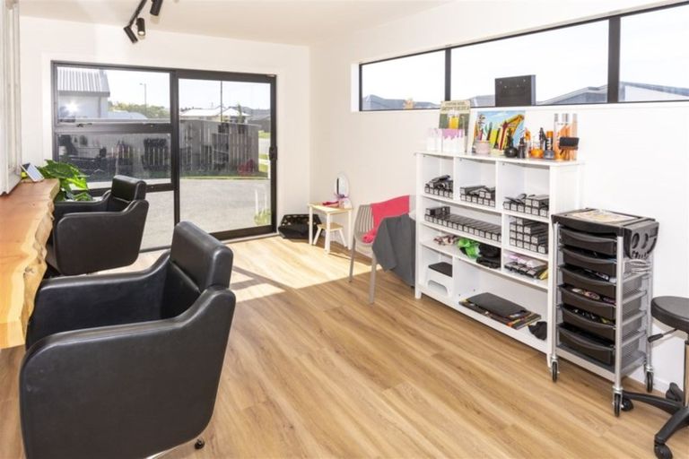 Photo of property in 12 Valour Drive, Rangiora, 7400