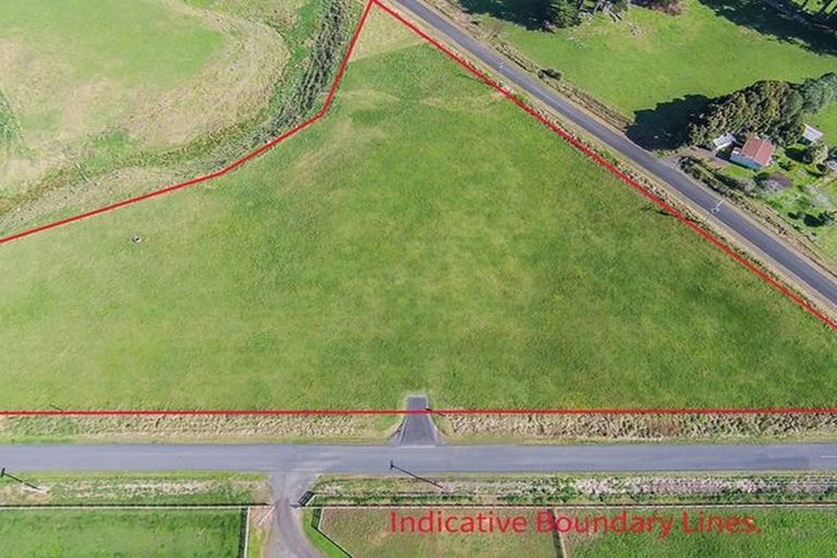 Photo of property in 12 Codlin Road, Otaua, Waiuku, 2683