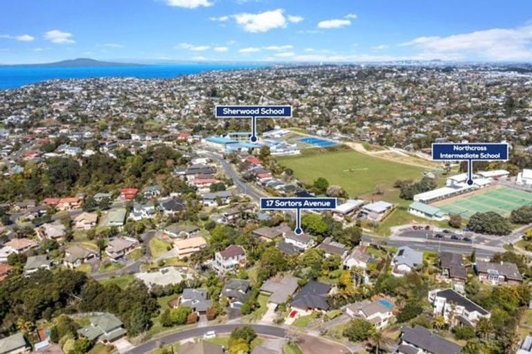 Photo of property in 1/17 Sartors Avenue, Northcross, Auckland, 0630
