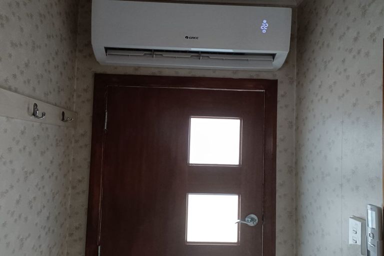 Photo of property in 14 Oxford Crescent, Ebdentown, Upper Hutt, 5018