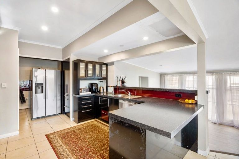 Photo of property in 41 Barker Road, Marewa, Napier, 4110