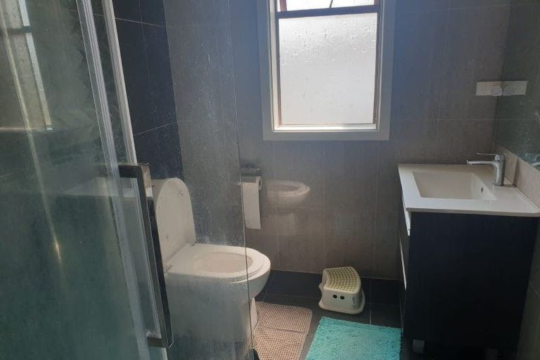 Photo of property in 34 Wattle Street, New Lynn, Auckland, 0600