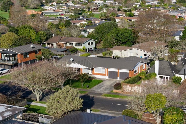 Photo of property in 4 Marnane Terrace, St Andrews, Hamilton, 3200