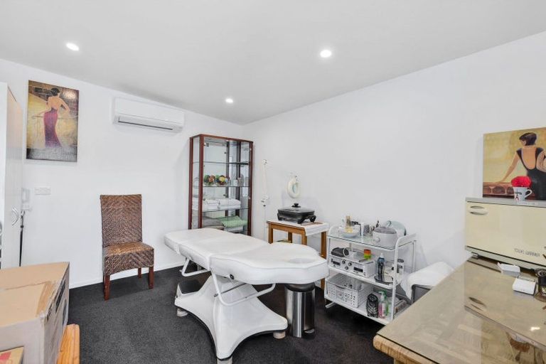 Photo of property in 2/22 Parkers Road, Tahunanui, Nelson, 7011