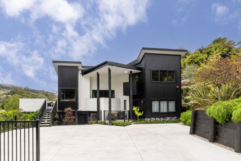 Photo of property in 120 Tauroa Road, Havelock North, 4130