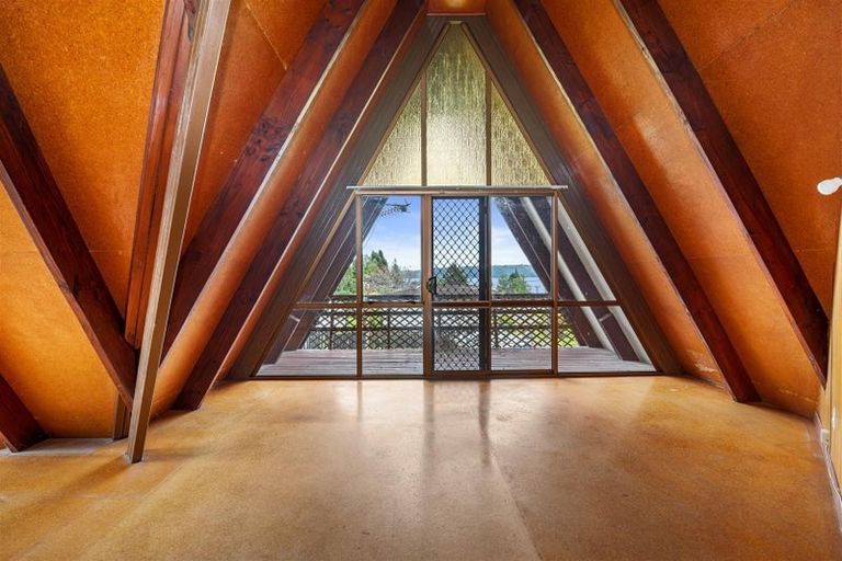 Photo of property in 8 Aoturoa Avenue, Rotoiti Forest, Rotorua, 3074