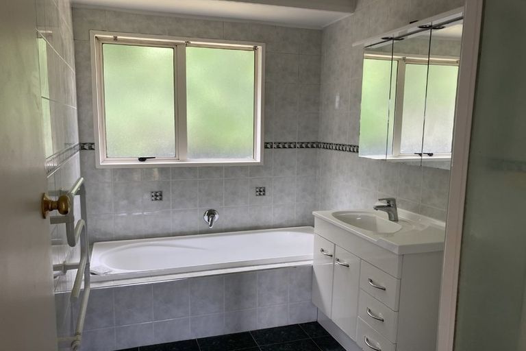 Photo of property in 1/3 Montressor Place, Howick, Auckland, 2014