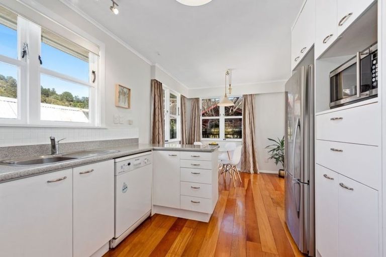 Photo of property in 43a Seddon Street, Wallaceville, Upper Hutt, 5018