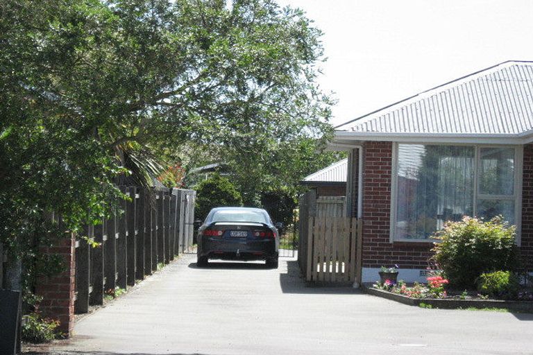Photo of property in 6a Bentley Street, Russley, Christchurch, 8042